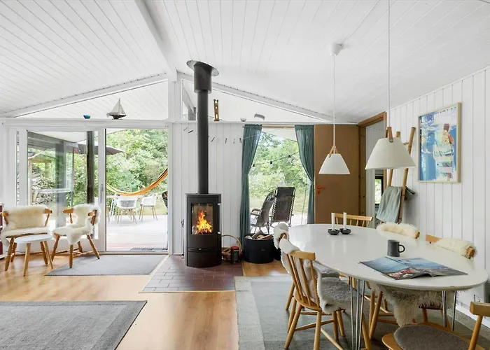 1603-aakirkeby-poserekrogen-55 *